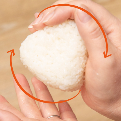 災害時にも！ポリ袋でご飯をおいしく炊く方法！おいしく楽しいふりふりおにぎり by ポリCOOKさん