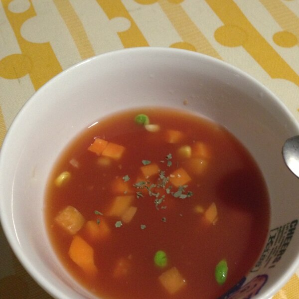 トマト缶不要! 簡単タンパク質豊富なミネストローネレシピ