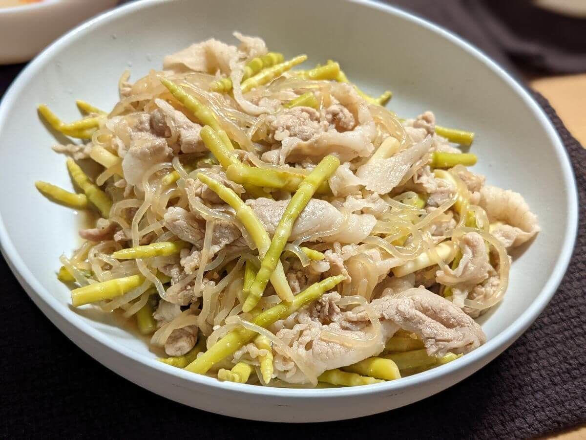 北海道の笹竹を塩漬けして瓶にぎゅうぎゅう詰めました 商品詳細よしたか農園美味しく安全な北海道産の野菜をお届け