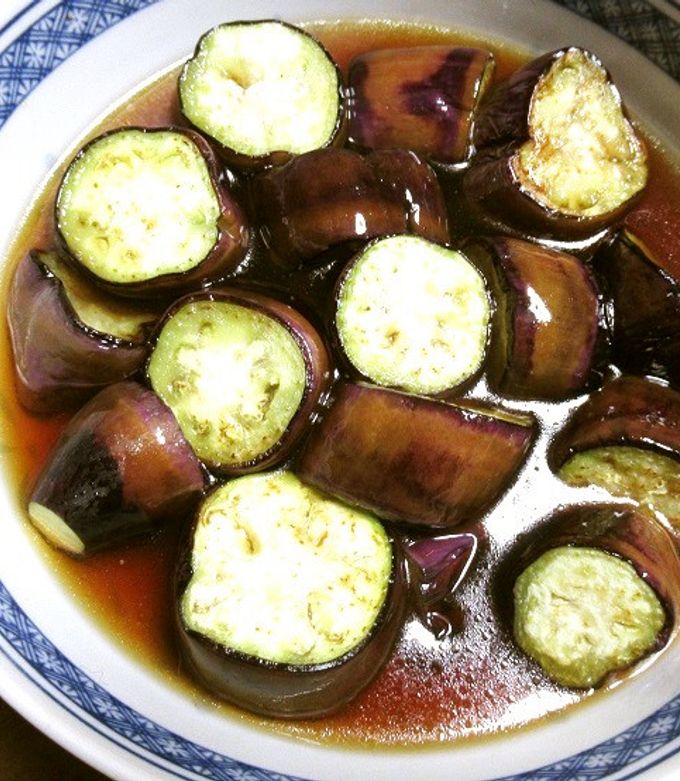 さらばギトギト！ナスの油吸いすぎを防いでしっとりトロトロヘルシーに - macaroni