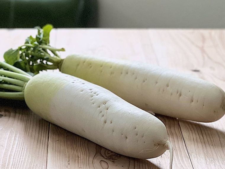 青髪のテツ 「ふにゃふにゃ大根はパリッパリに超回復します♪」元通りか”それ以上”のハリツヤ肌に♡『あたらしい日日』こんな時代のニューノーマルな暮らし方。食と農、生活情報をお届けします