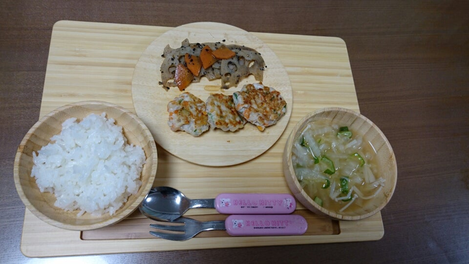 離乳食の豆腐ハンバーグの簡単で失敗しづらい人気レシピ！量や保存方法、食べさせる際の注意点も！ 管理栄養士監修