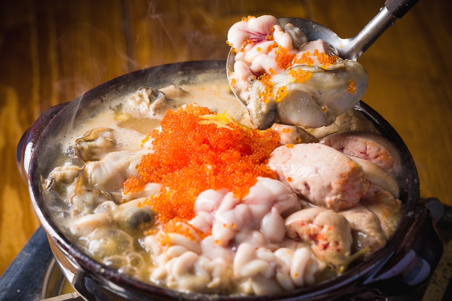 痛風鍋ミドル級７種セット 約３〜４人前 たら白子 あん肝 むきカキ 明太子 赤えび ハマグリ 便利な鍋出汁付き 冷凍便 : 美味食卓さくだ屋 - 通販- Yahoo!ショッピング