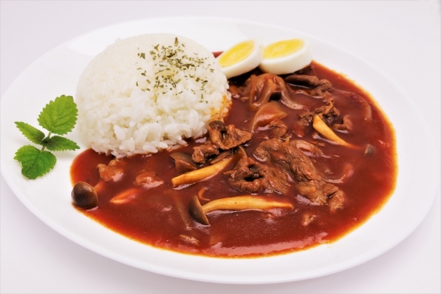 ハヤシライスの献立30選！付け合せの副菜やサラダ・スープなどのレシピもネスレ日本 製品情報サイト