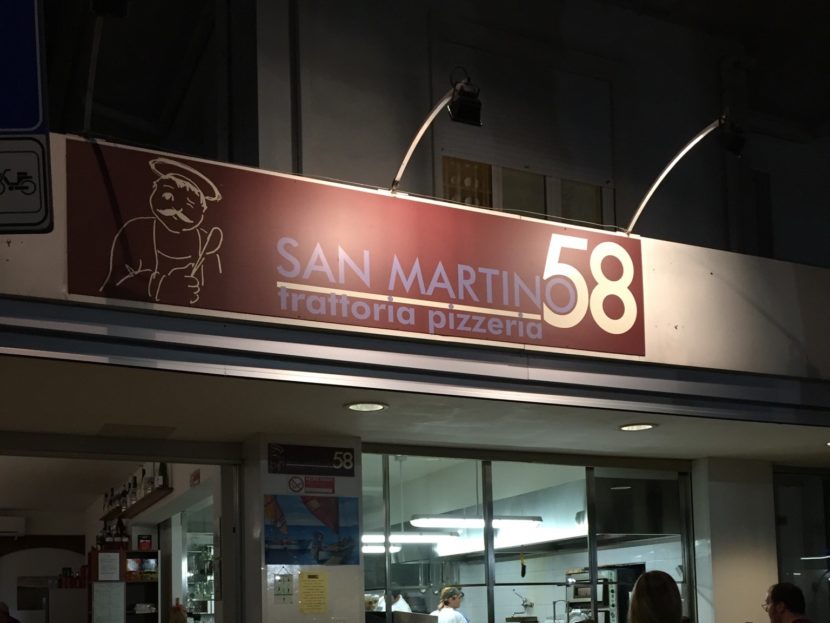 イタリア旅行´24 ピザ発祥の地ナポリで一番有名なピザ屋さん『L'Antica Pizzeria da Michele』 -ロンドンのテムズでズンドコレボリューション