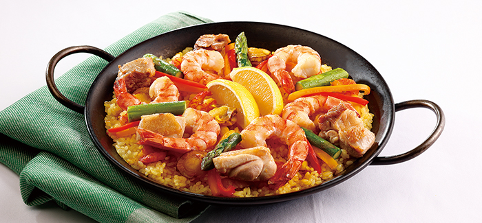 サフランで本格的！ パエリア