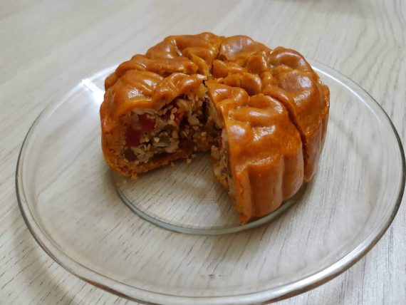 ベトナムの月餅を食べてみる ベトナムワウネタ海外生活