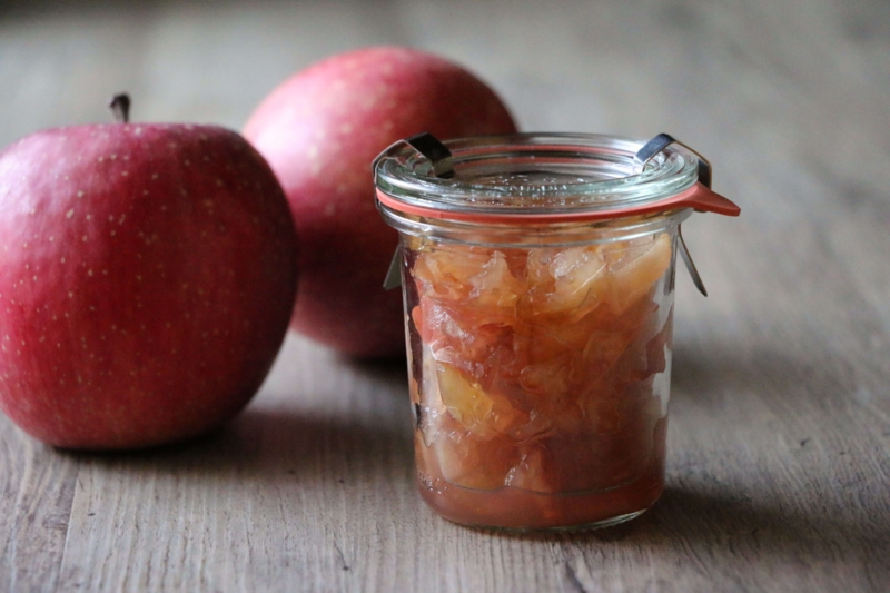 楽天市場 中まで赤いりんごのジャム ジェネバ150g風丸農場 青森県産 国産 りんごジャム リンゴジャム 林檎ジャム アップルジャム スプレッドコンフィチュール 無添加 フルーツジャム 果実ジャム トースト ホットケーキ ピザ ヨーグルト アイス おみやげ ギフト