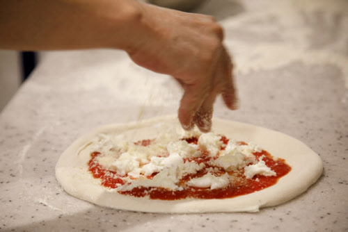 ドミノ・ピザを激安価格で購入する裏ワザとは？謎の英語サイトの活用、簡単なゲームに挑戦など、ドミノ・ピザ をお得に活用する方法を紹介！ダイヤモンドZAi最新記事ザイ・オンライン