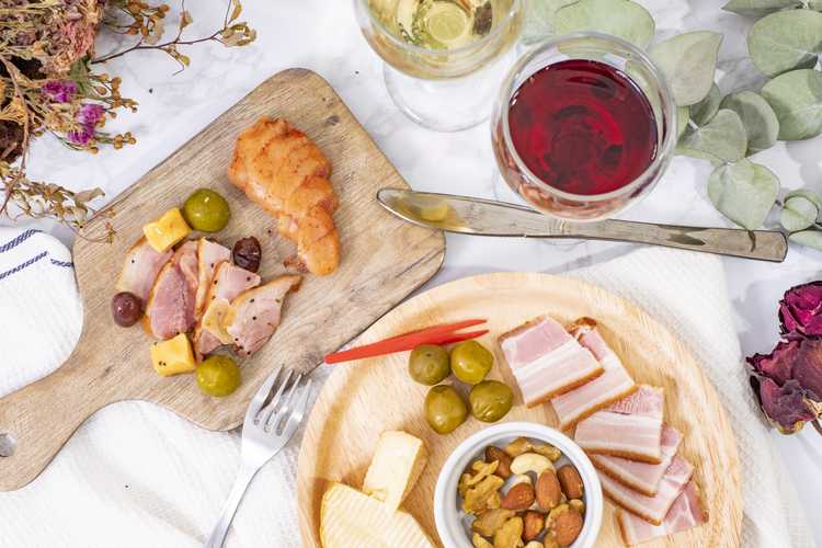 料理下手でもできる!? ハイボールに合う超簡単おつまみレシピ３選 大人気レシピ本著者のツレヅレハナコさんが監修 メンズノンノウェブMEN'SNON-NO WEB