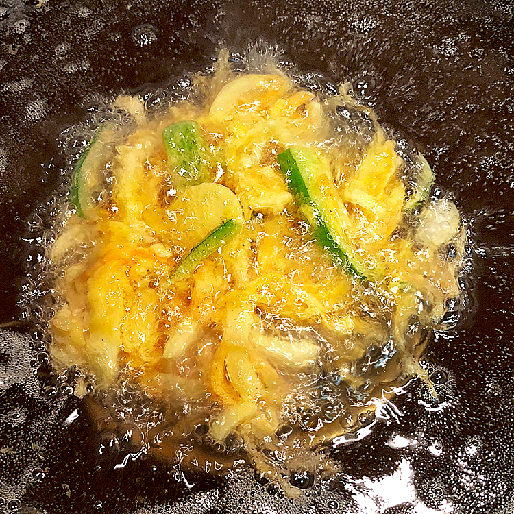 崩れる心配なし！ 簡単サクサクかき揚げレシピセブンプレミアム公式