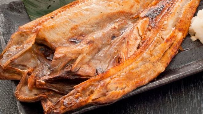 魚の干物 どっちから焼くのが美味しい？身から焼くか皮から焼くかの違いを紹介！ - アシアキ日記
