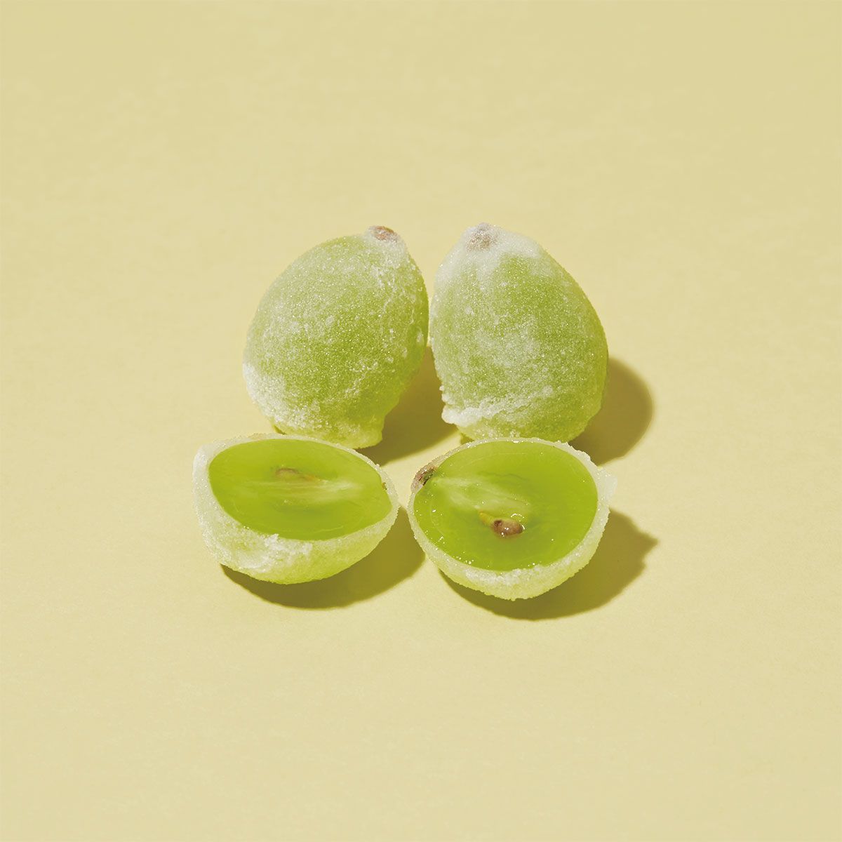 効果的な差し色でショーケースが変わる？！カラー別 美しい海外スイーツ７選！パティシエントマガジン