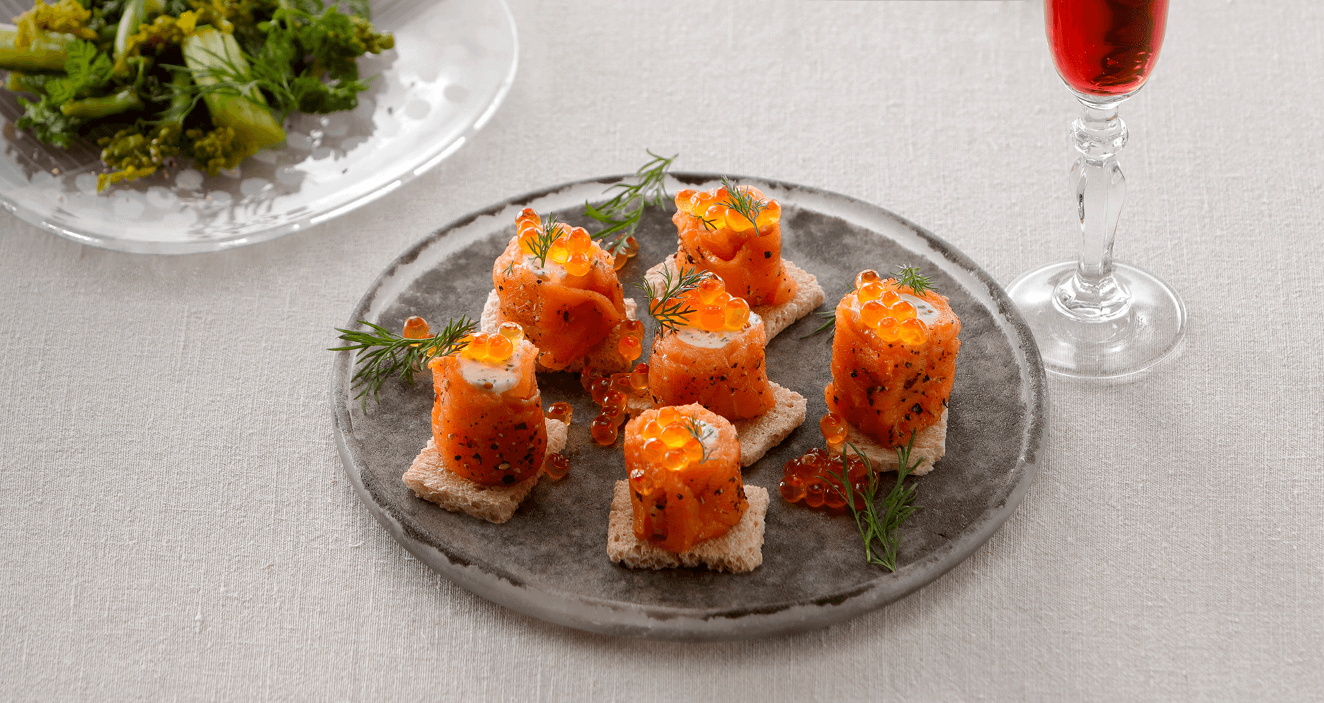 スモークサーモンどう食べる？おすすめレシピをご紹介デリッシュキッチン