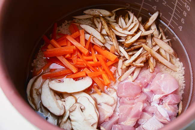 塩だけで簡単！ ホクホク人気のさつまいもご飯、プロのレシピ 2合、3合 。意外なお茶漬けアレンジも解説三越伊勢丹の食メディアFOODIE フーディー