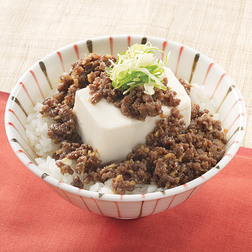 まるでお肉のような食感♪ 冷凍豆腐で作るそぼろ丼