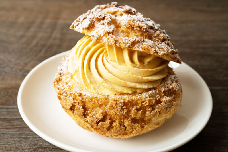 冷凍 米粉使用グルテンフリーのロールケーキ1本、カスタードシュー4個送料込みのセット商品です - お菓子のふじい ☆公式ショップ☆