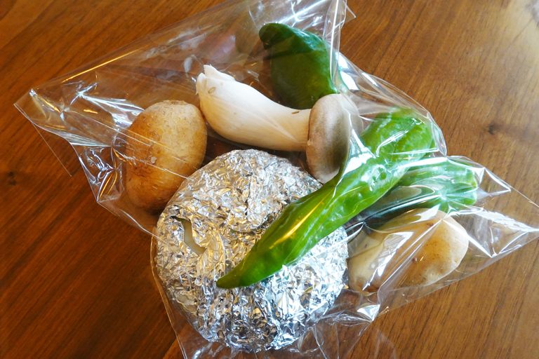 野菜や肉などが並べられたBBQ食材の写真素材FYI04852030ストックフォトの Qlean Market キュリンマーケット