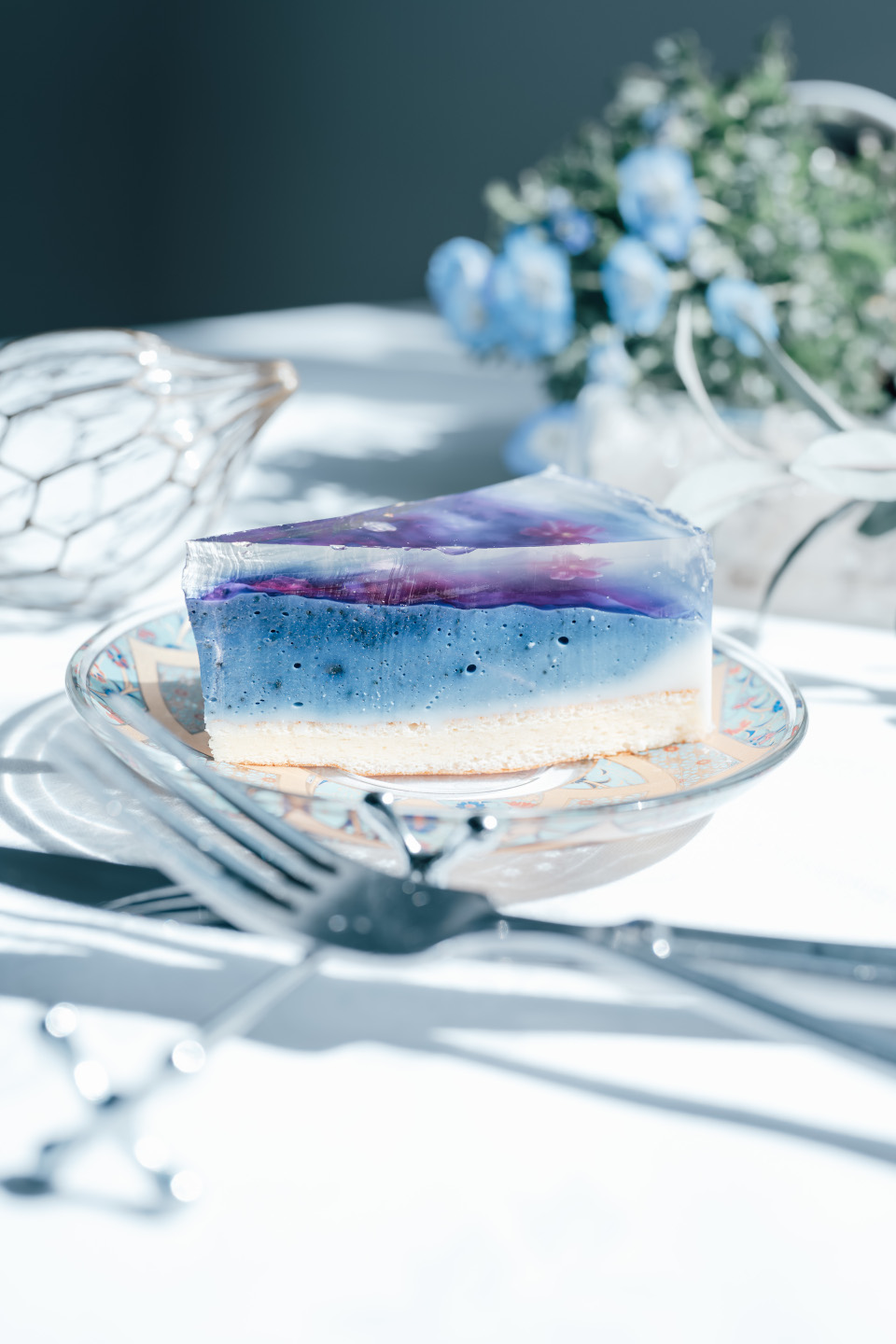 簡単おしゃれ。いちごのレアチーズケーキの作り方