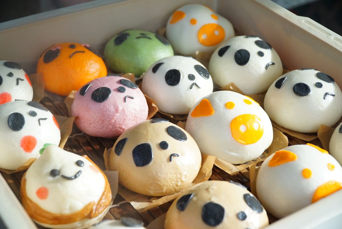 過門香のパンダまん 肉まん4個入り冷凍 ◎ 中華まん かわいい お取り寄せグルメクリオネ通販の通販・お取り寄せなら ぐるすぐり