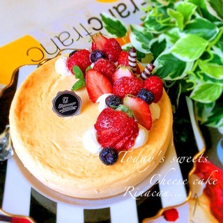 簡単にできる！チーズケーキの盛り付け方法とおしゃれに見せるポイント - macaroni