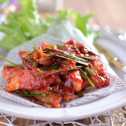 フライパンでも！ ヤンニョムチキン ３選～本場の味をおうちで再現！旨辛味の絶品レシピ - E・レシピ 1 1ページ