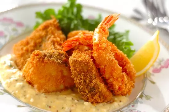 えびフライたまごサラダのタルタルソース