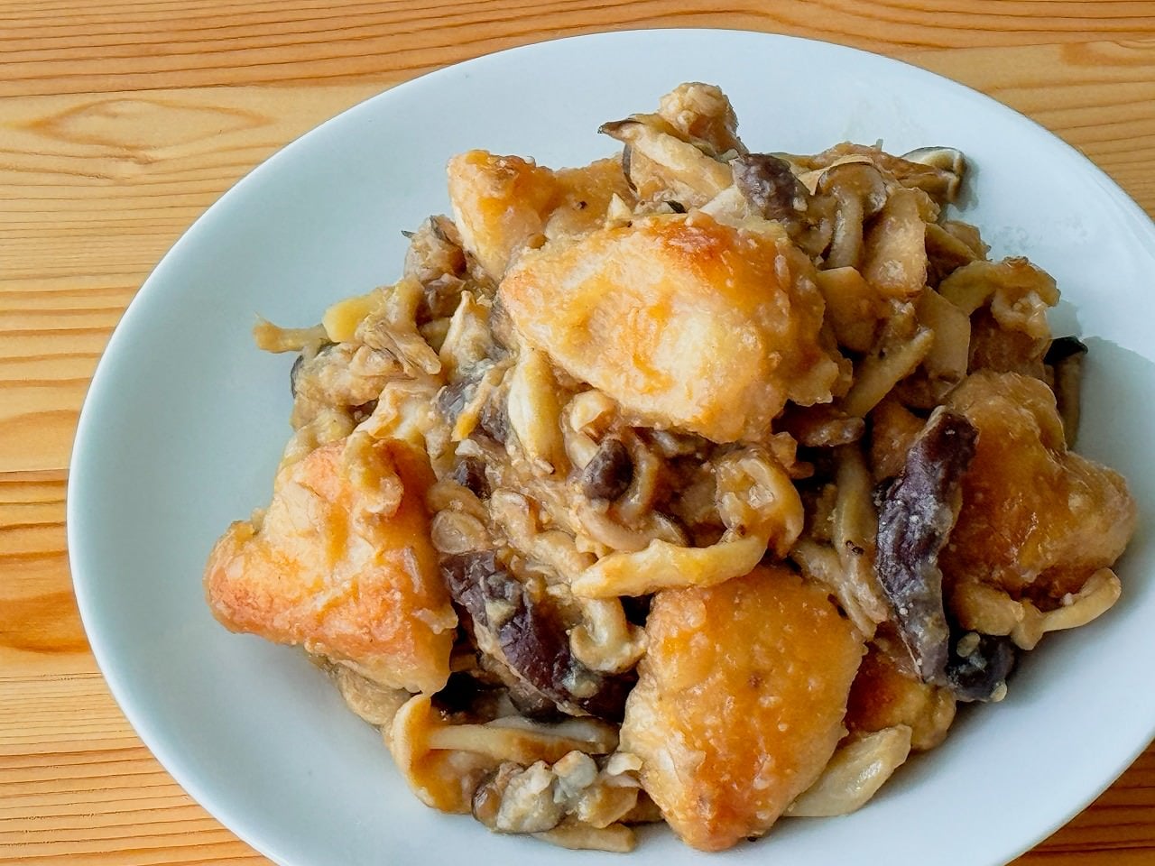 お肉お魚お野菜バランス良く冷蔵庫のお品にて作り置き