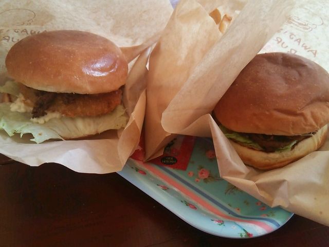 ご当地バーガー全国1位！あわじ島バーガーを食べれる「淡路島オニオンキッチン うずの丘店」 淡路島グルメ 淡路島ナウ