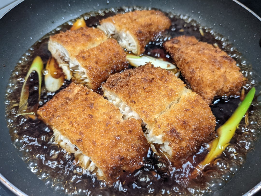 せしるさん・甘辛タレの骨抜きさばカツが