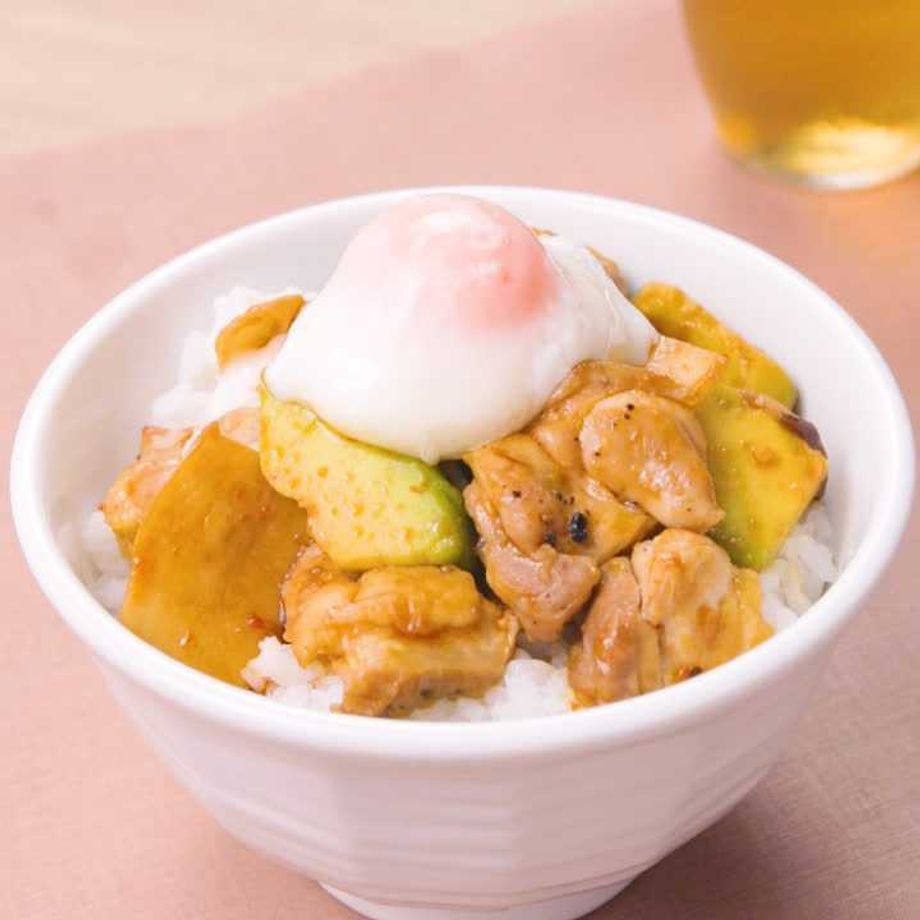 鶏とアボカドのユズコショウ丼レシピ・作り方 - E・レシピ