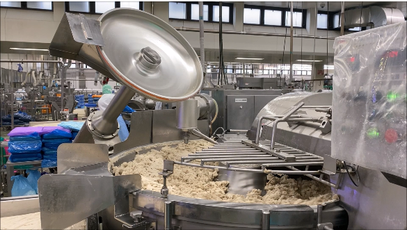 カニカマ丼小野瀬雅生