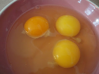 卵の黄身は濃いほうがおいしい？ 「きいろ」に隠されたヒミツROOMIE ルーミー