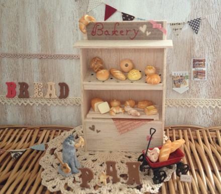 幼稚園・保育園 人気絵本をテーマに！からすのパンやさん絵画・製作