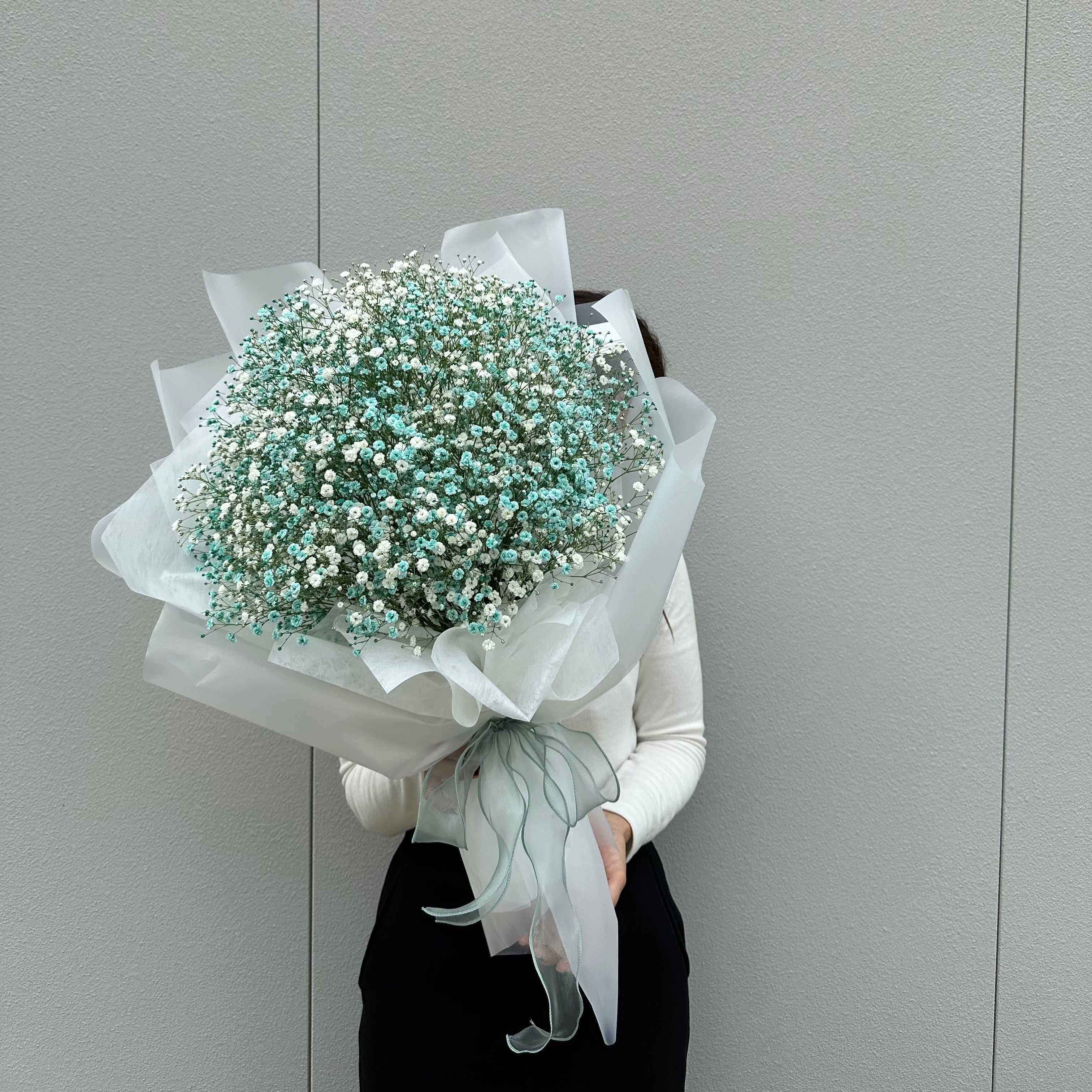 お誕生日・記念日のプレゼントに ピンクバラ６本とかすみ草の花束商品詳細