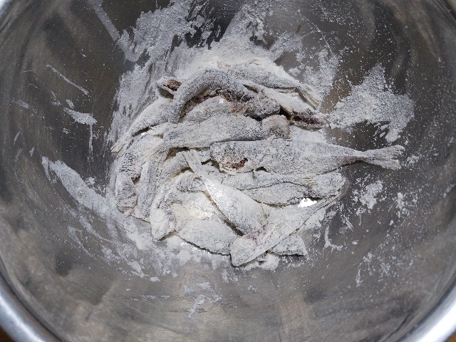 頭も骨もまるごと☆鯵の唐揚げ by さかもってぃ～クックパッド簡単おいしいみんなのレシピが392万品