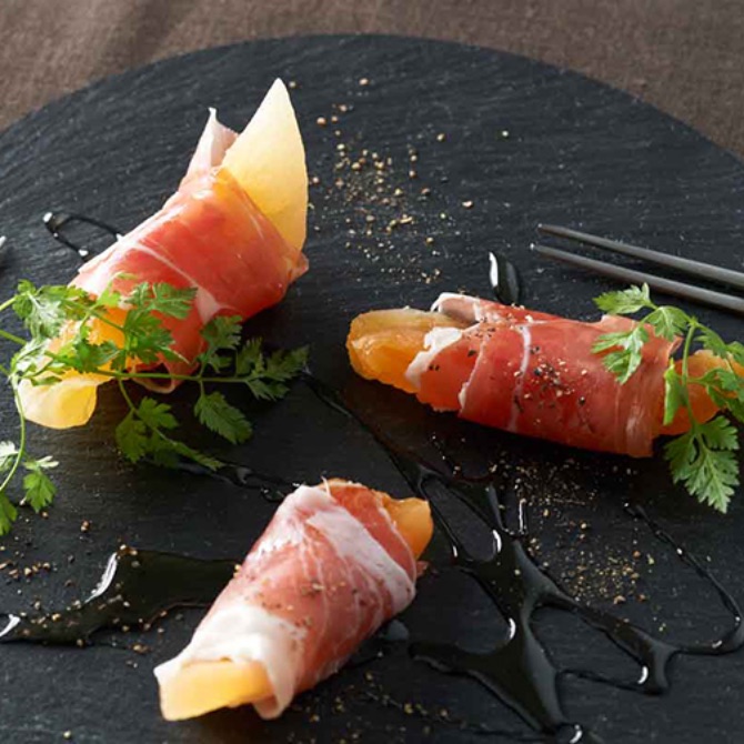 オシャレな一品が簡単に！「生ハム×チーズ」でおつまみを作ろう♪フーディストノート