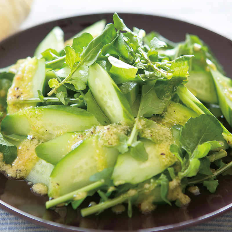 リコッタチーズとぶどうのサラダELLE gourmet エル・グルメ