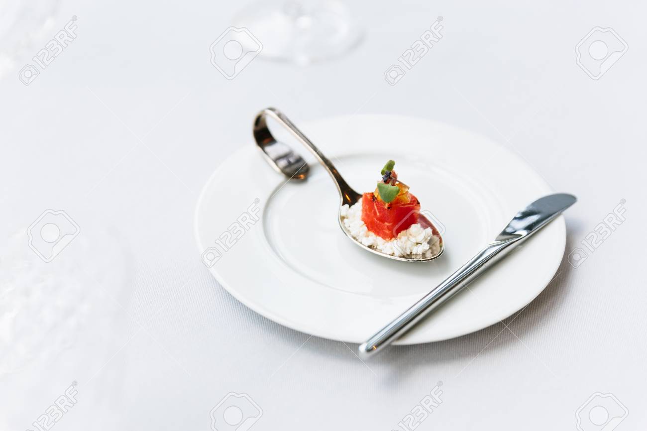 フランスアンティーク Sarreguemines WAGRAM 前菜皿