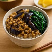 バリエーション広がる♪ ほうれん草×ひき肉の絶品レシピ24選 - macaroni