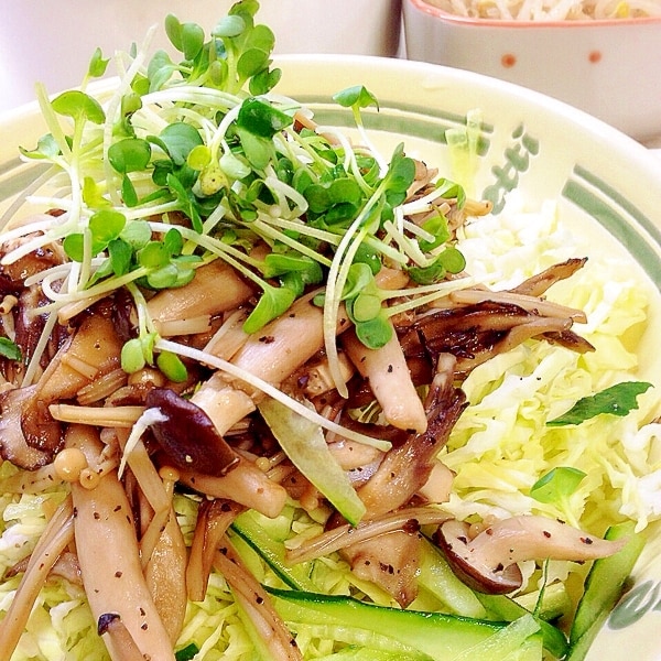 きのこのサラダ変わりドレッシングあえ