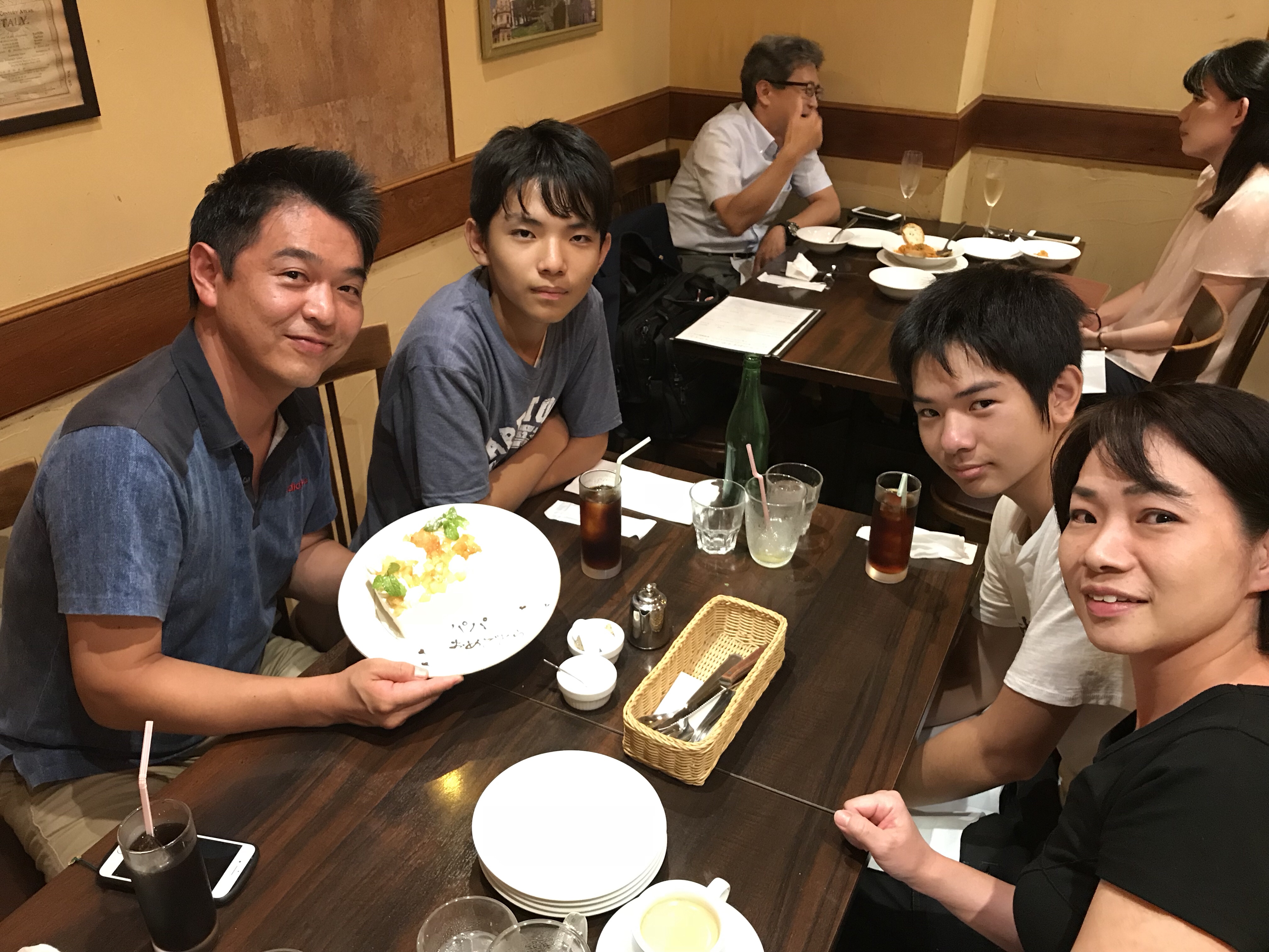 彼氏の昇進祝いに贈るおしゃれケーキ│センスが光る15商品をご紹介Anny アニー