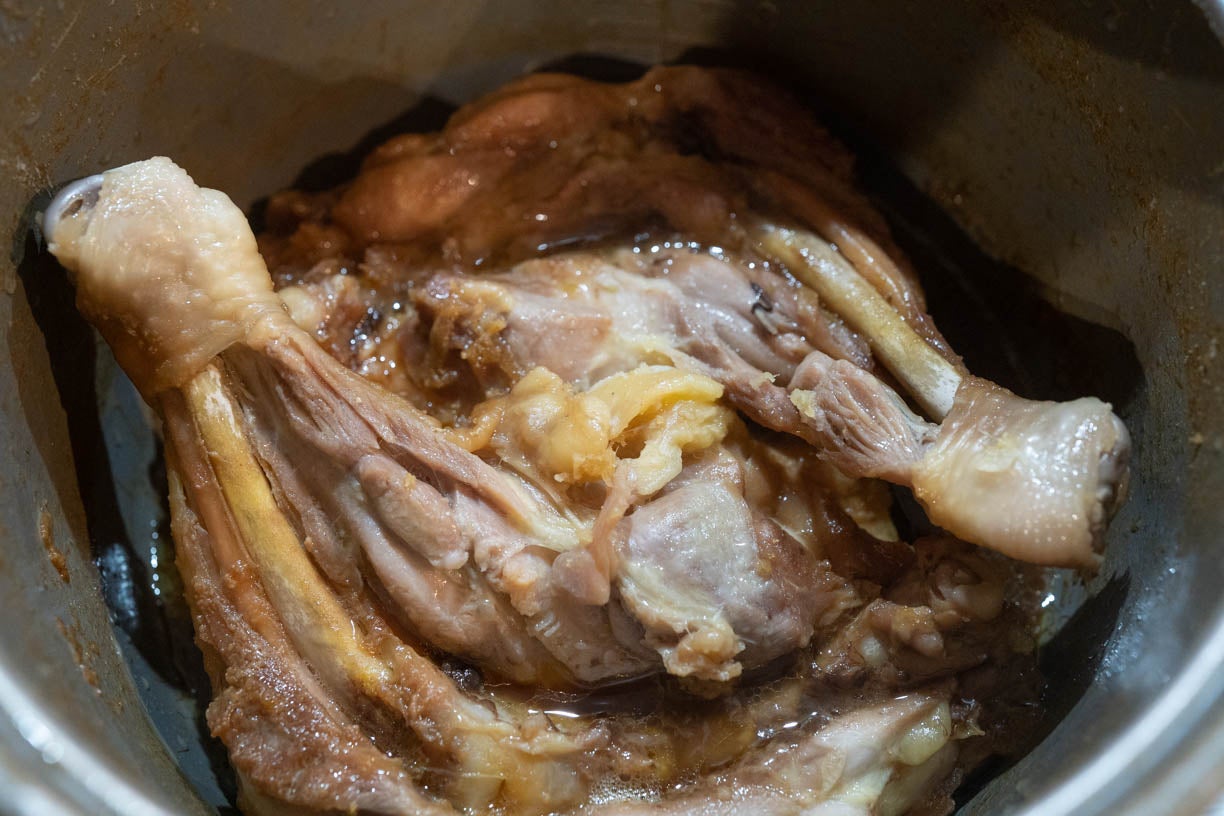 やわらかローストチキン、鶏の丸焼き作り方動画、クリスマス、パーティに最適！ - 魚料理と簡単レシピ