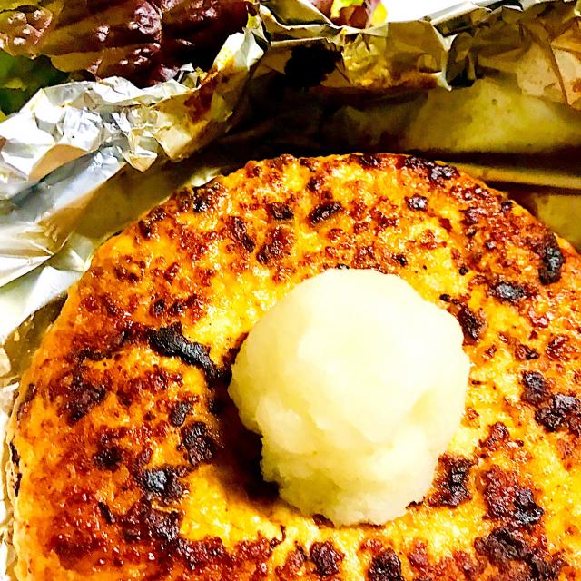 冷凍ハンバーグでつくる包み焼きハンバーグ