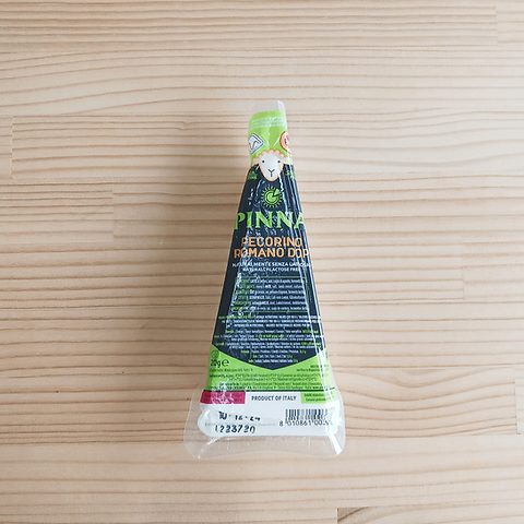 コストコの羊乳チーズ『ペコリノロマノ』は調味料としても有能！ 塩分＆コク強めでワインにも料理にも - ライブドアニュース