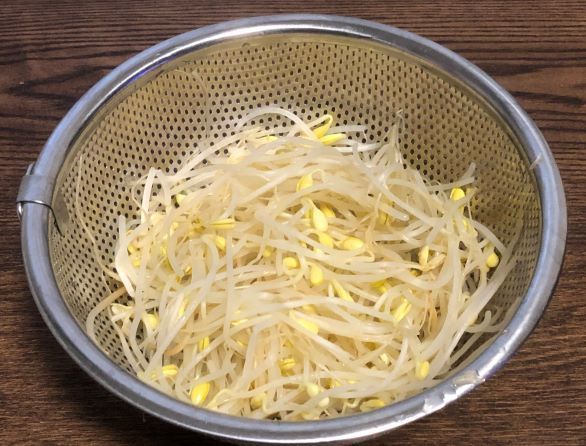 もやしがシャキシャキにするには「水から茹でる？」or「沸騰してから？」八百屋からのお知らせ！ 青髪のテツ- エキスパート - Yahoo!ニュース