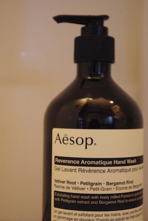 無印良品 ハンドソープ 「イソップの容器」に詰め替えたら最高だったROOMIE ルーミー