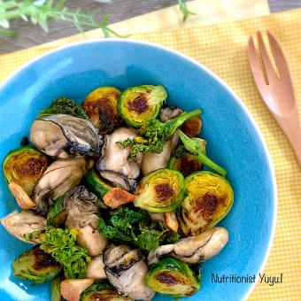 芽キャベツとベーコンのガーリック炒め