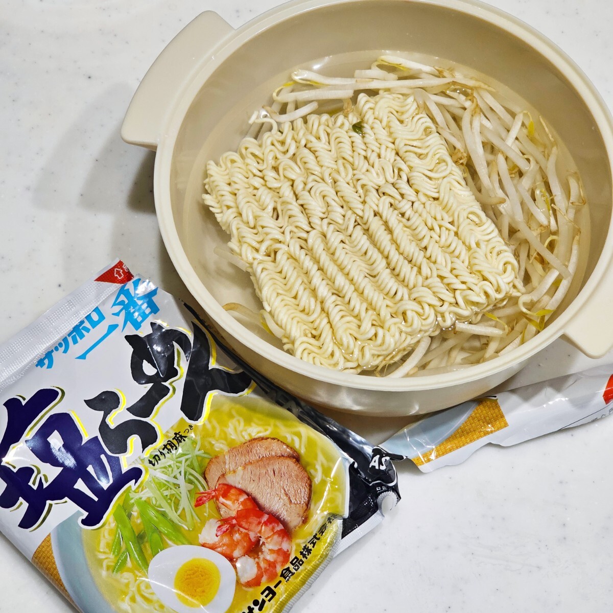 300円 使えすぎて神とSNSで話題！爆売れしてる「ビストロヌードル」の正体は ベビーカレンダ