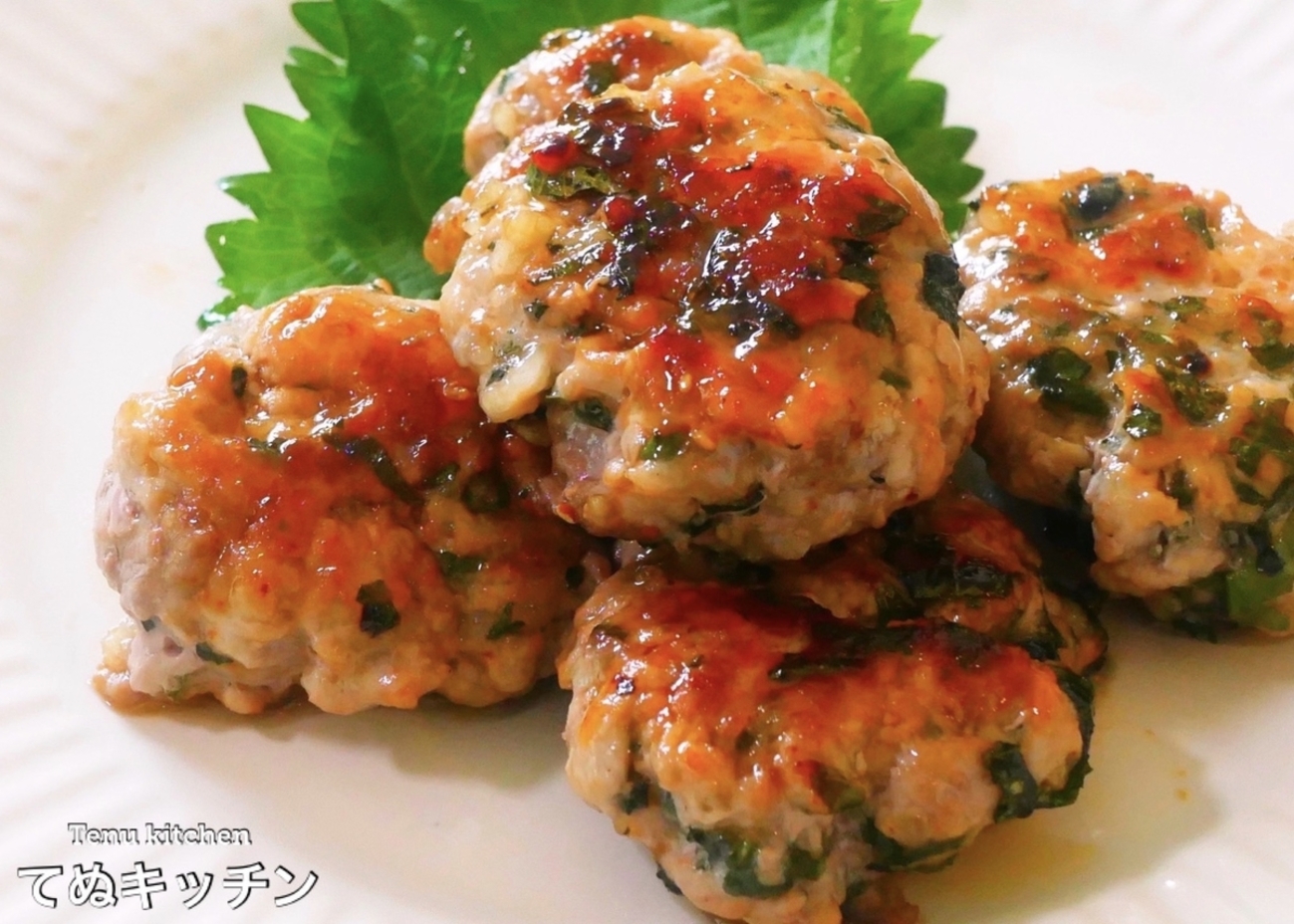 節約レシピ♪ 豚こま肉と大葉の『塩ダレつくね』が食べ応え抜群で超絶品！Salt sauce pork tsukune